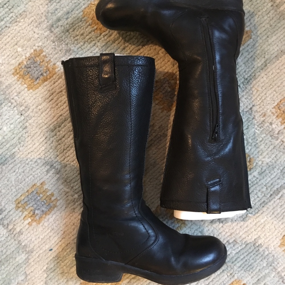 Keen Tall Black Boots - Bern Baby